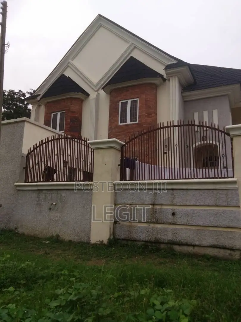 10bdrm Duplex in Lugbe District for sale