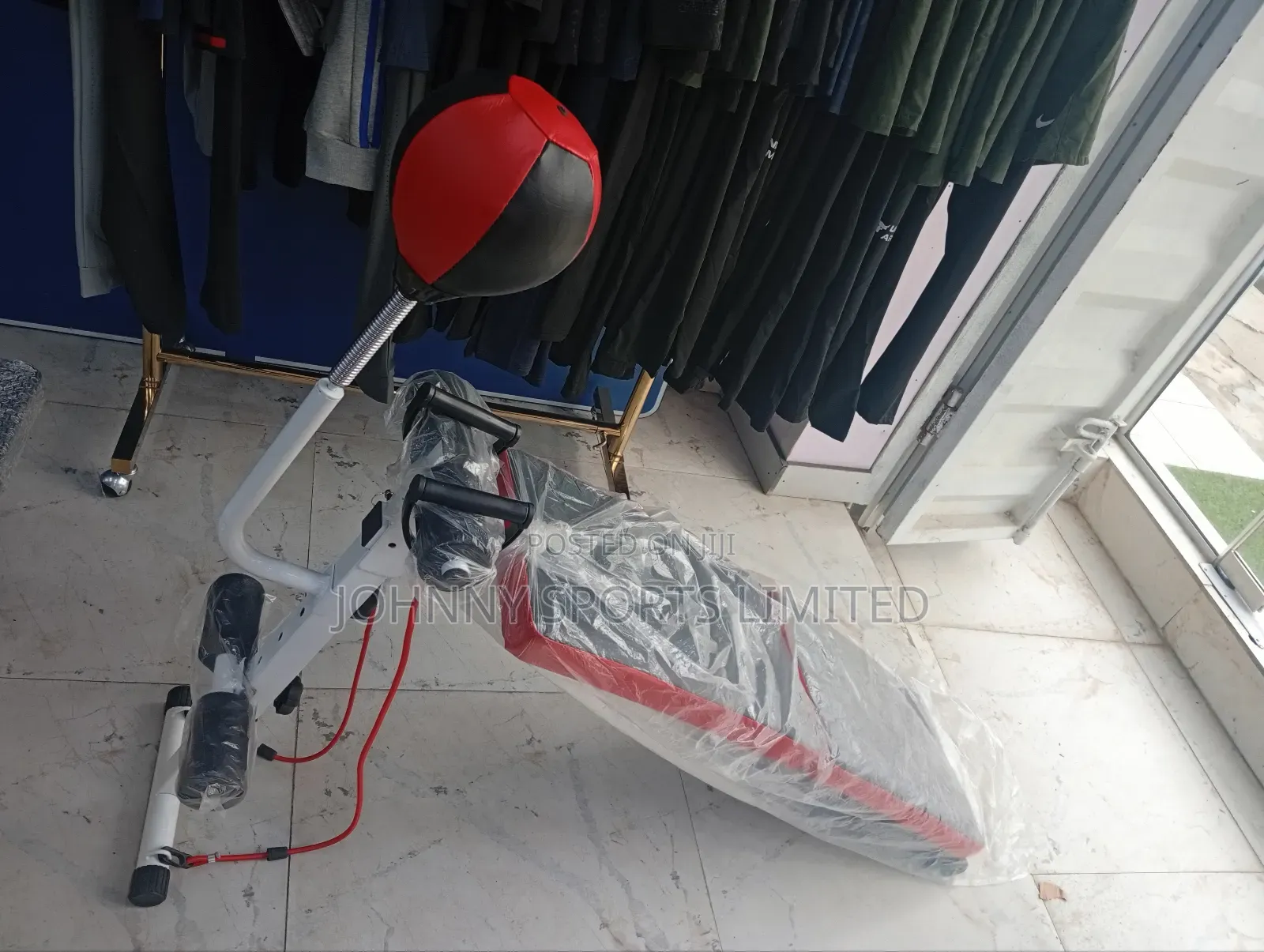 Seat Up Bench With Speed Ball
