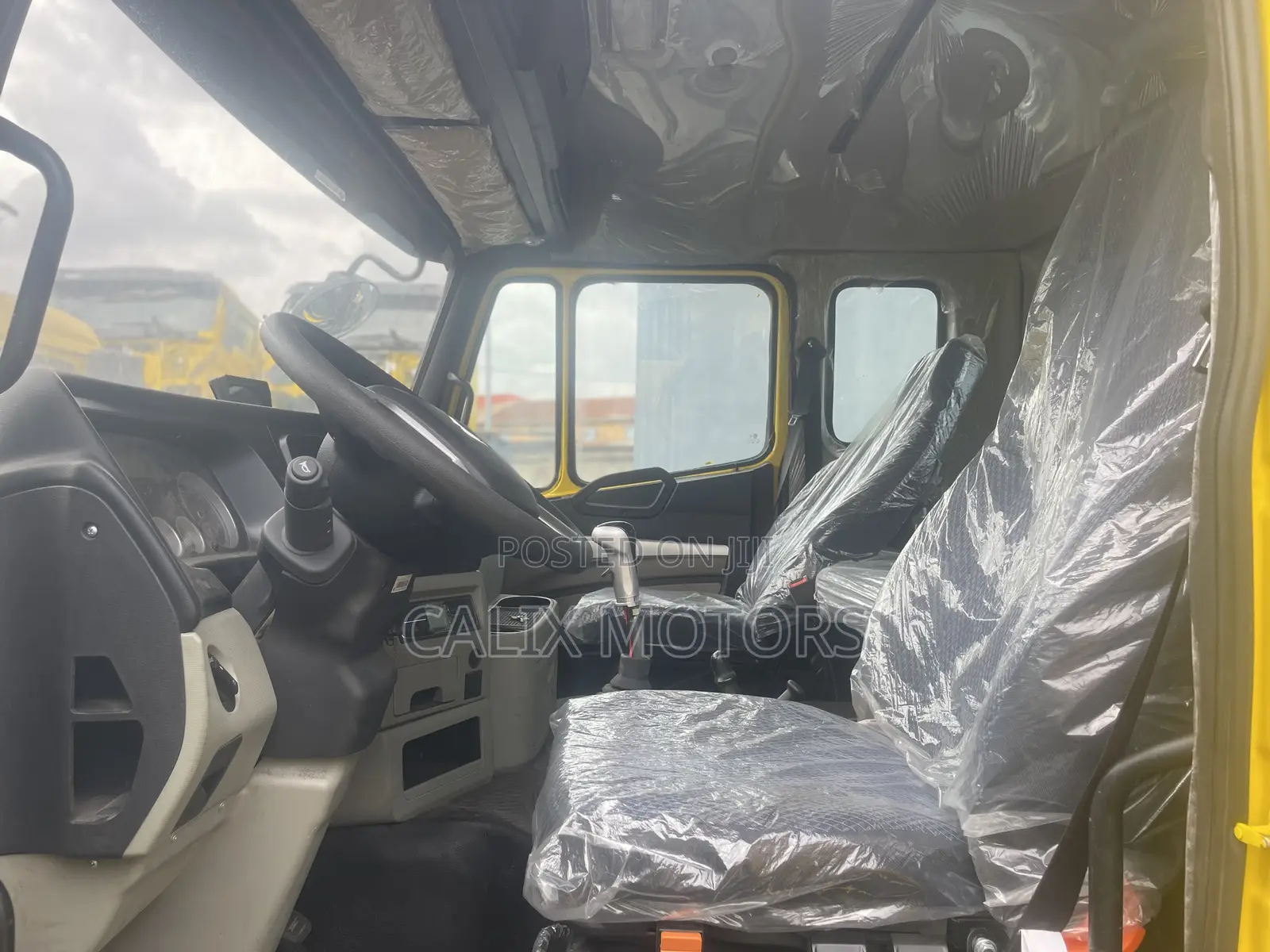 Foreign Used Howo Truck Head 2022 Yellow