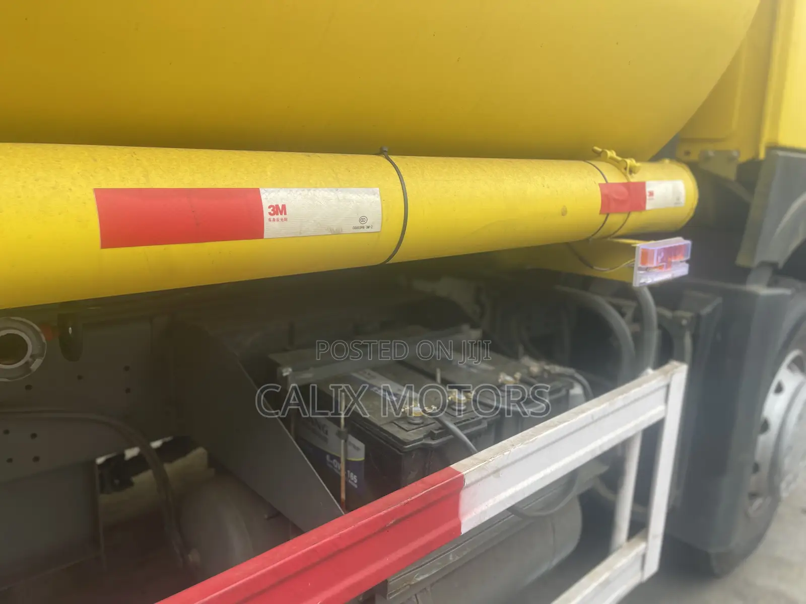 Foreign Used Howo Water Tanker 371hp.