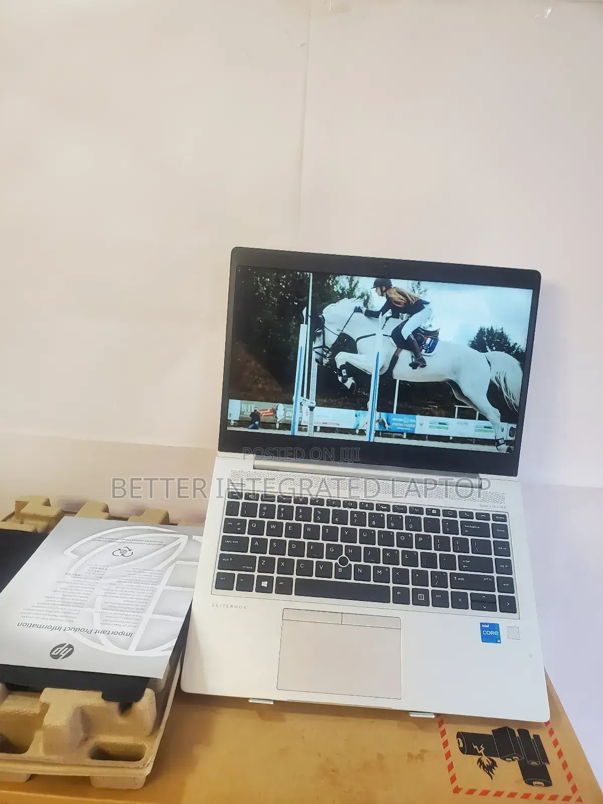 New Laptop HP EliteBook 735 G5 12GB Intel Core I5 SSD 256GB