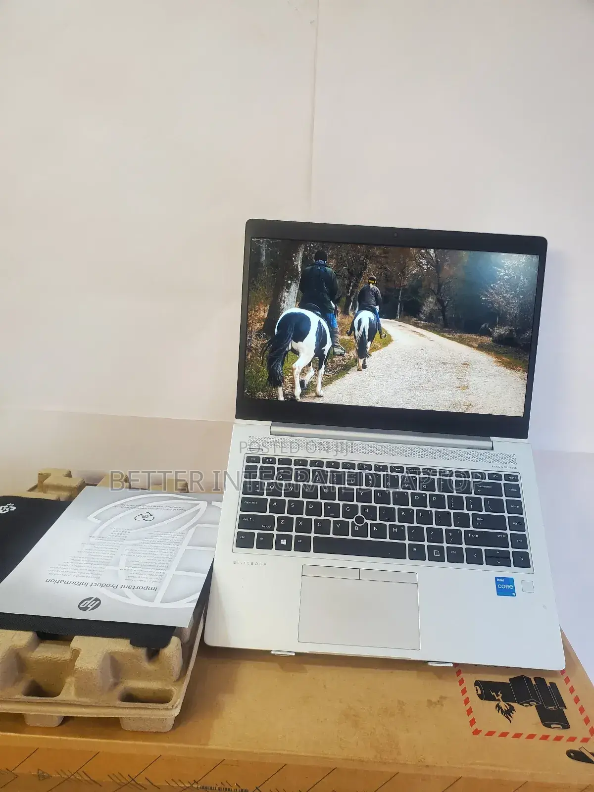New Laptop HP EliteBook 735 G5 8GB Intel Core i5 SSD 512GB