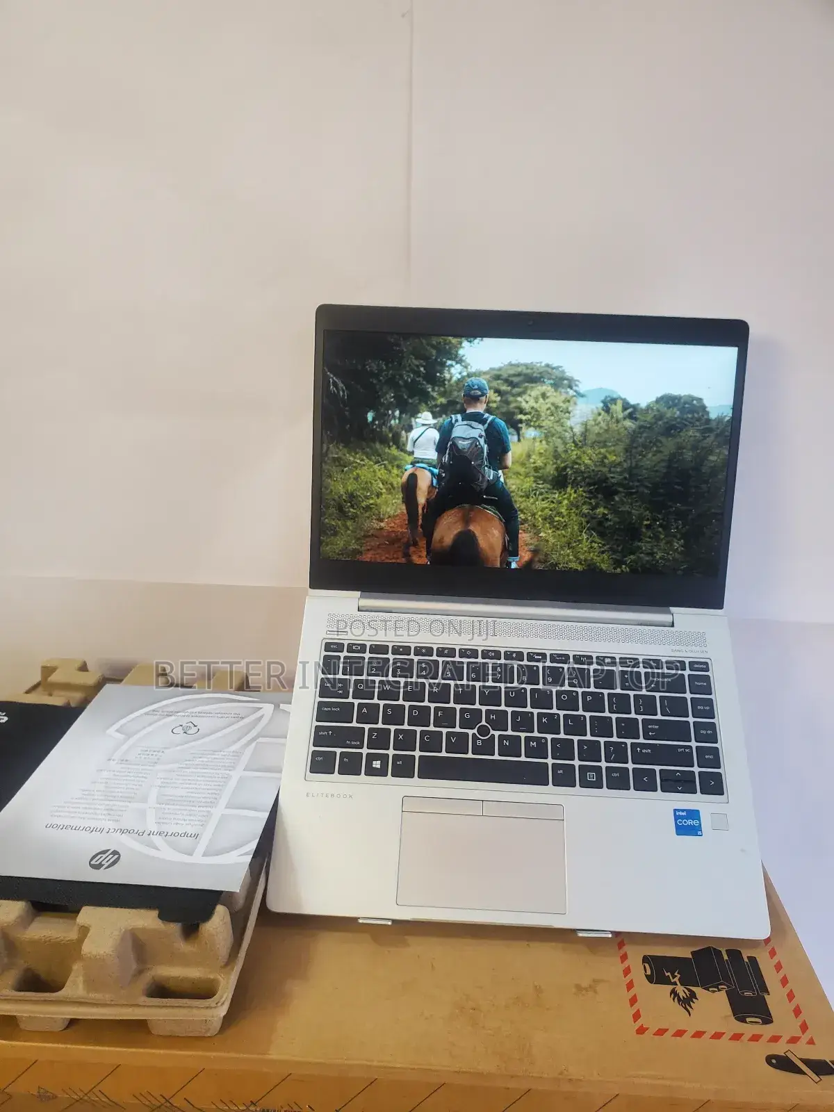 New Laptop HP EliteBook 735 G5 8GB Intel Core i5 SSD 512GB