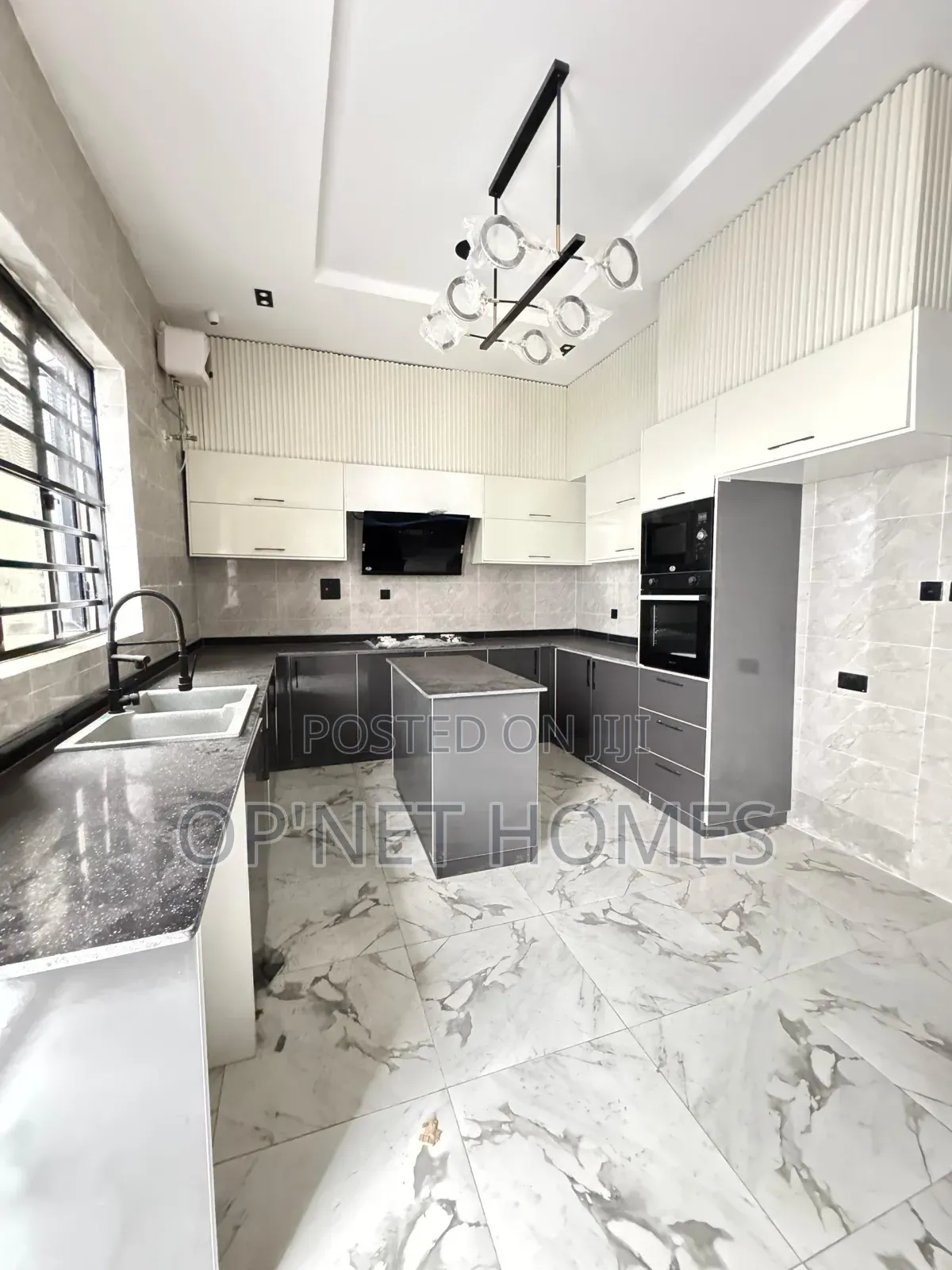 Furnished 4bdrm Duplex in Lekki for sale