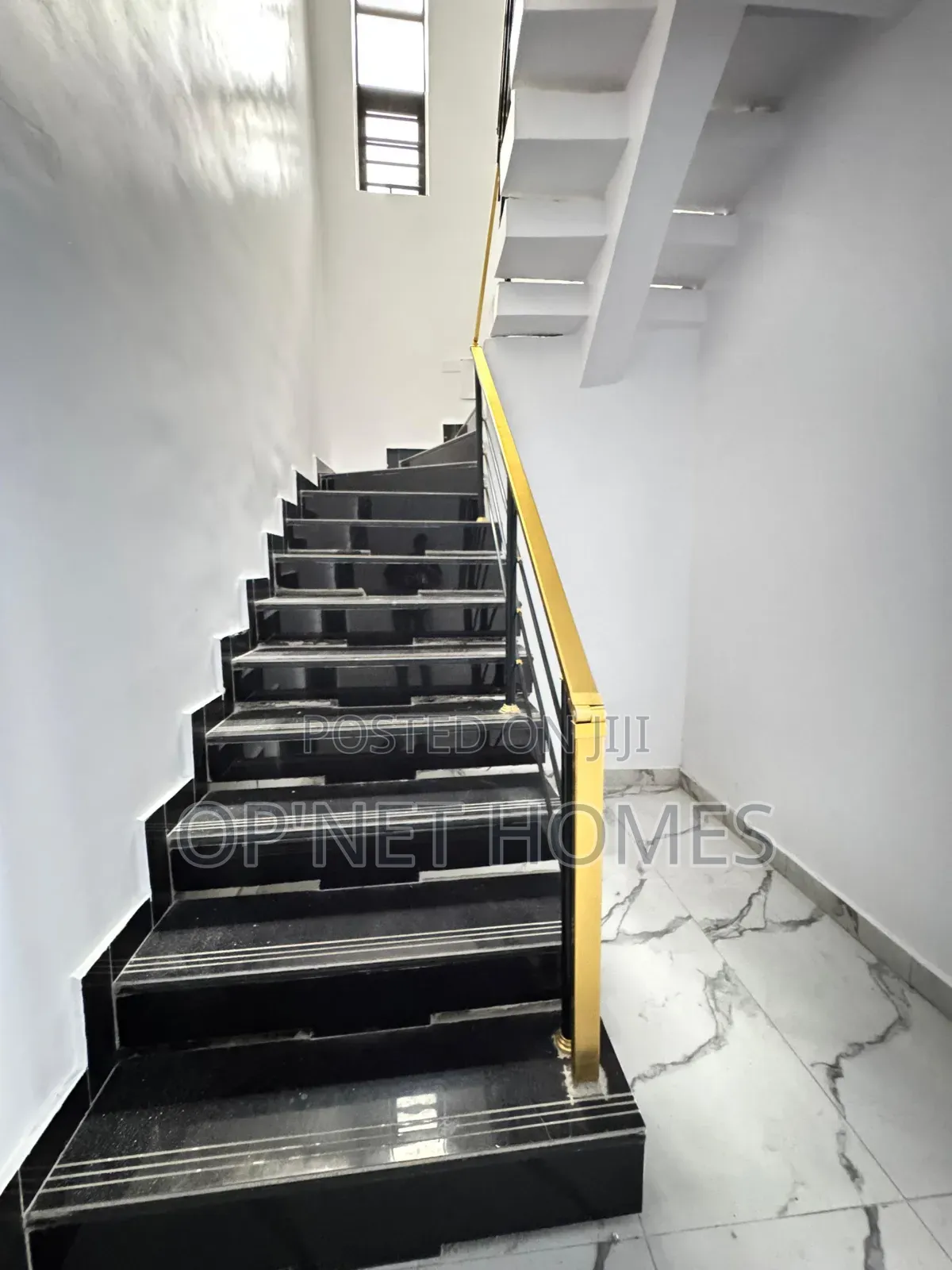 Furnished 4bdrm Duplex in Lekki for sale