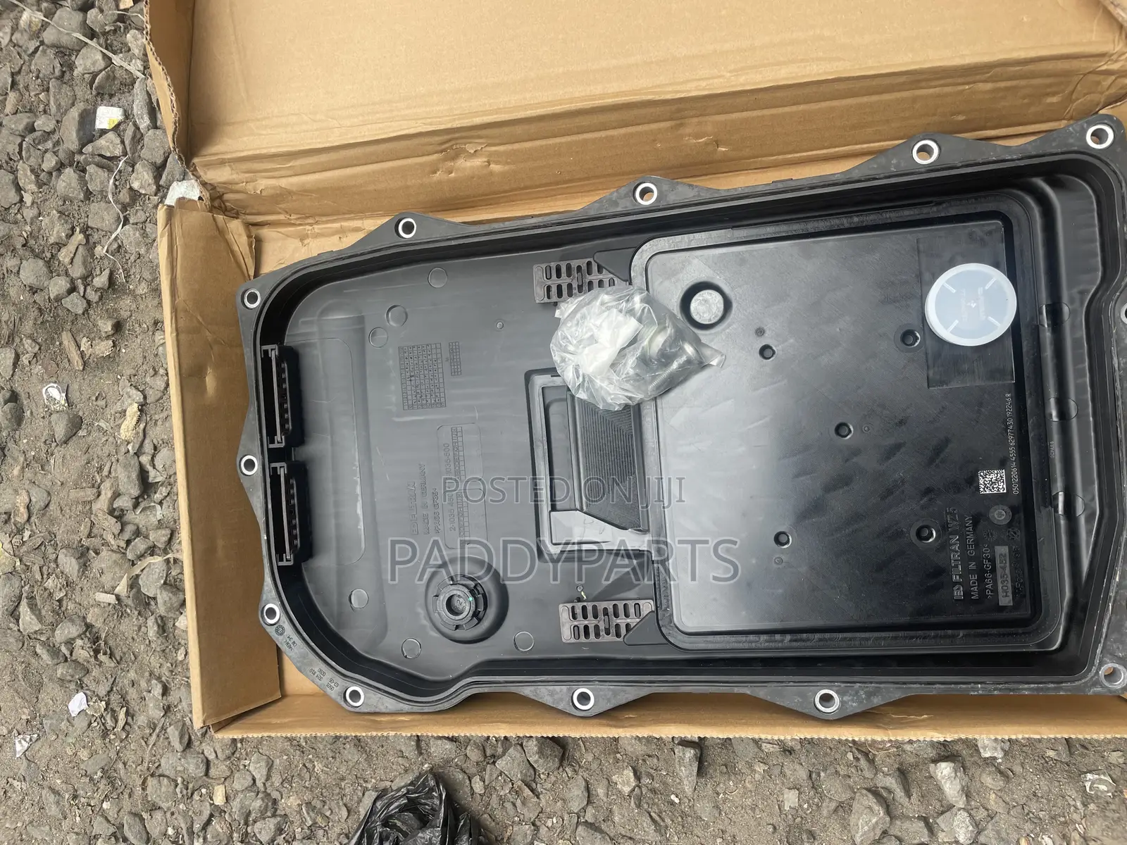 Dodge Durango Transmission Oil Pan 68225344aa