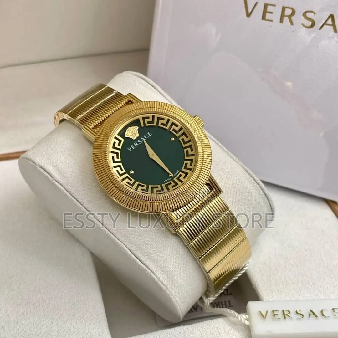 Versace Quality Luxury Female Chain Strap Wristwatch