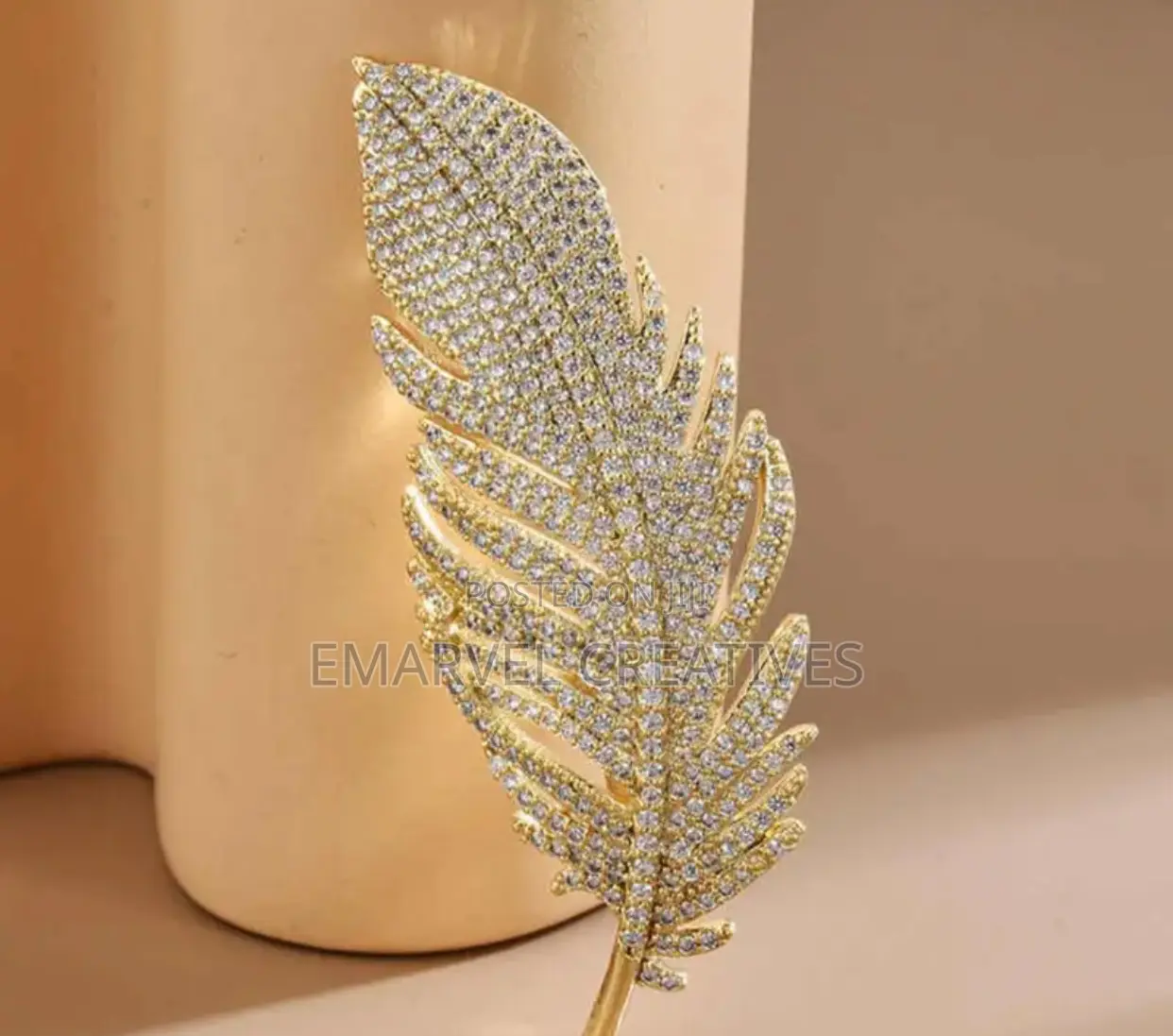Luxury Rhinestone Feather Design Brooch for Men and Women