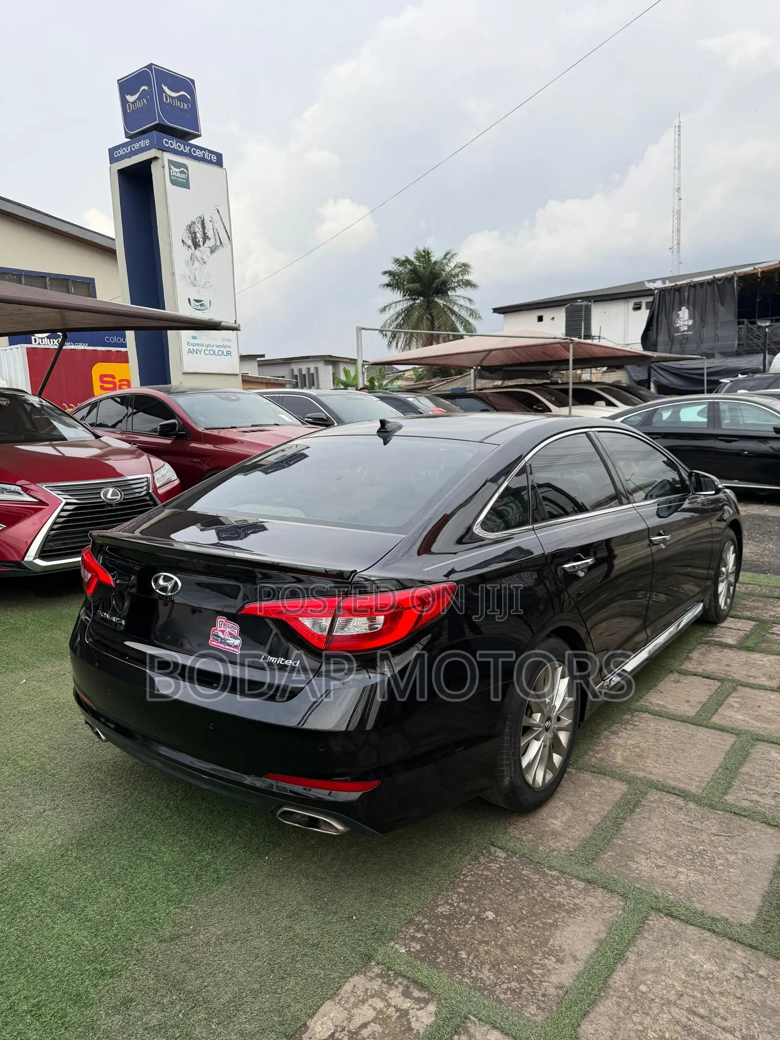 Hyundai Sonata Limited w/Brown Leather 4dr Sedan (2.4L 4cyl 6A) 2015