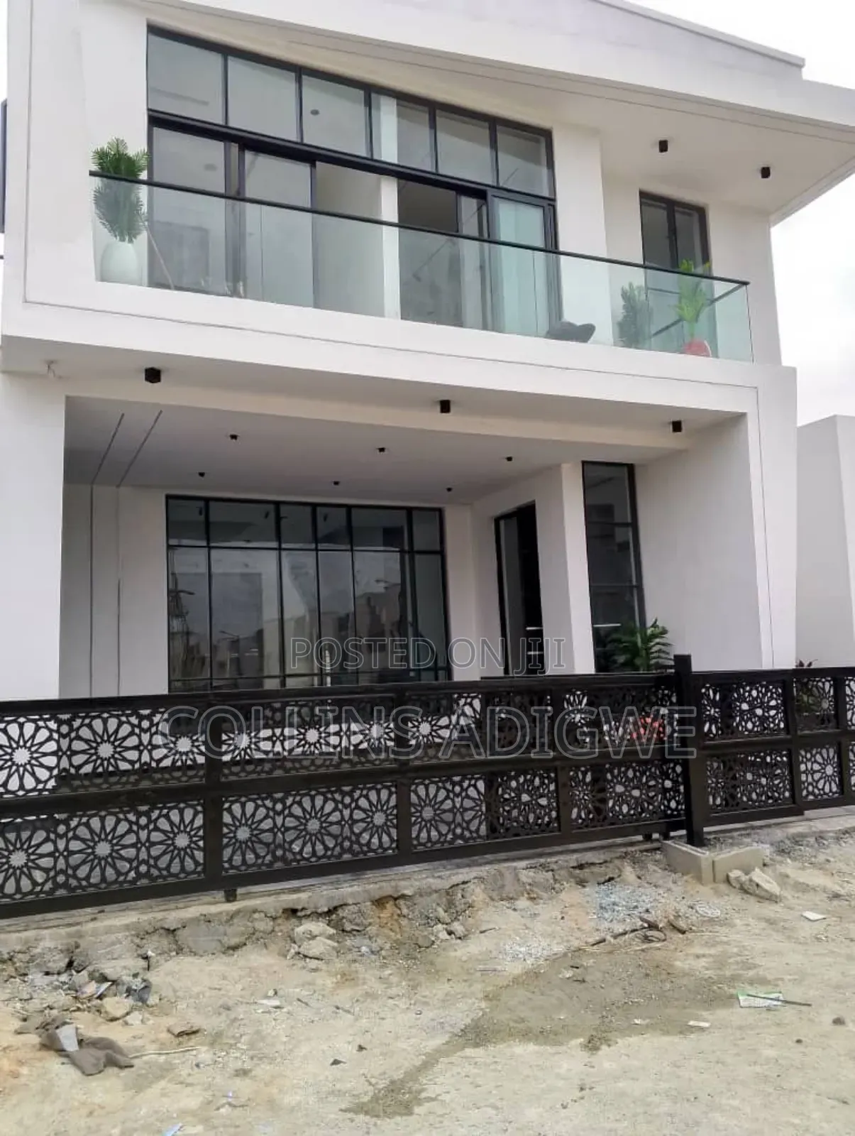 5bdrm Duplex in Lekki Conservation for sale
