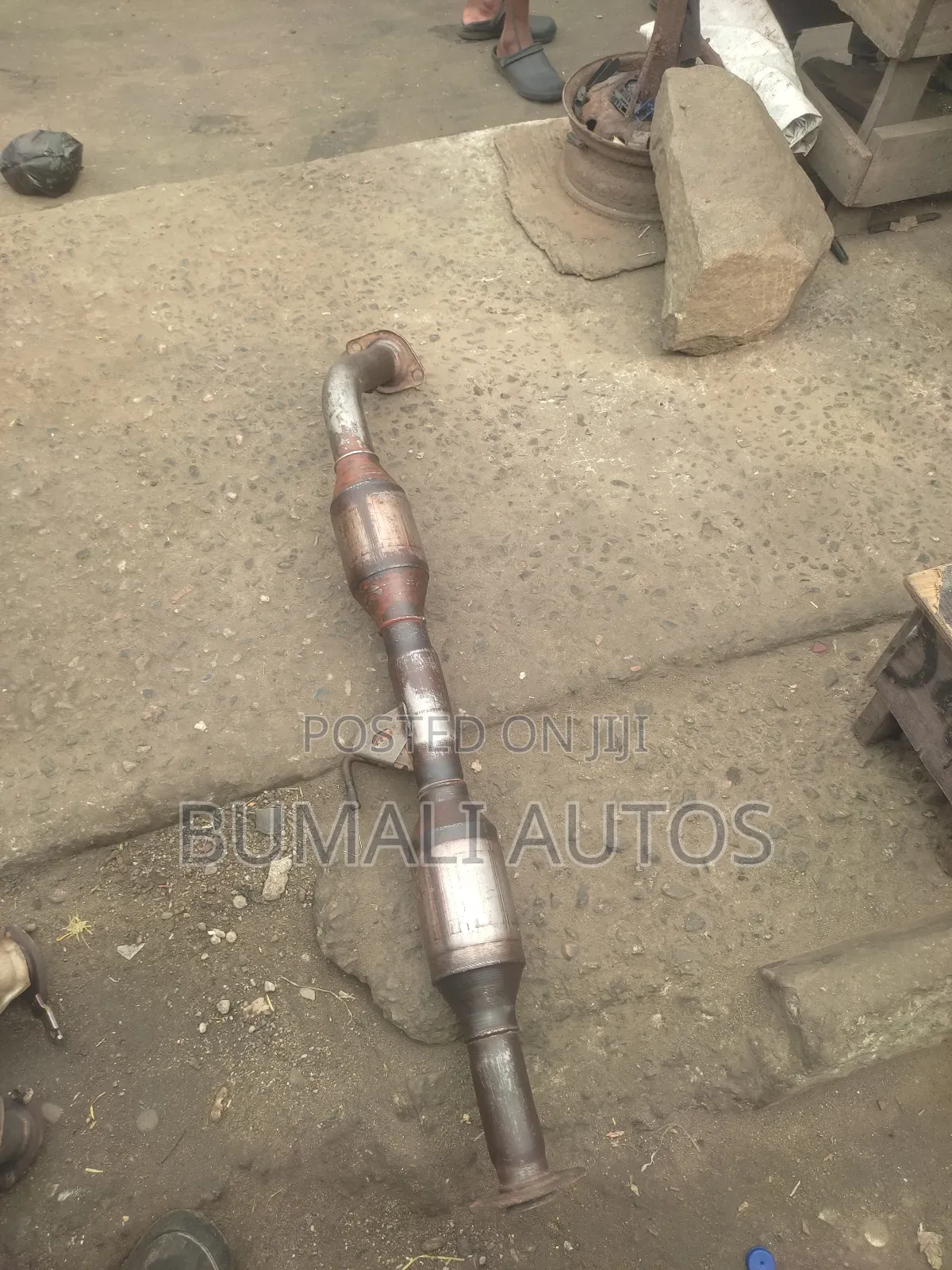 Follow Come Catalyst for Toyota Hilux