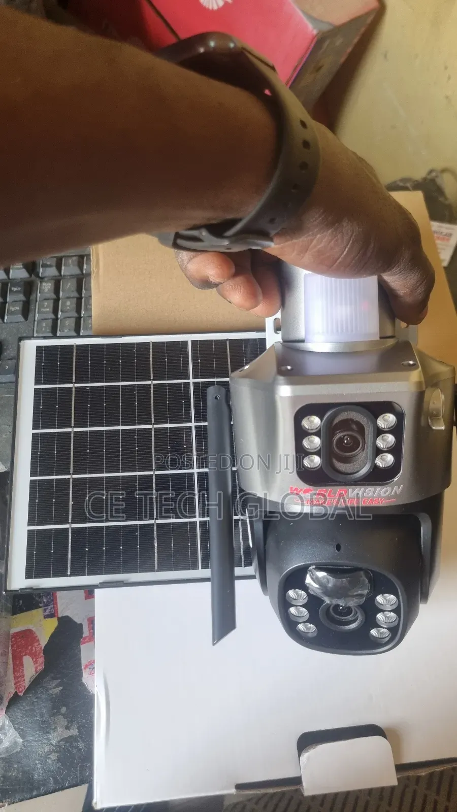 V380 Dual Lens 4g Solar PTZ Camera