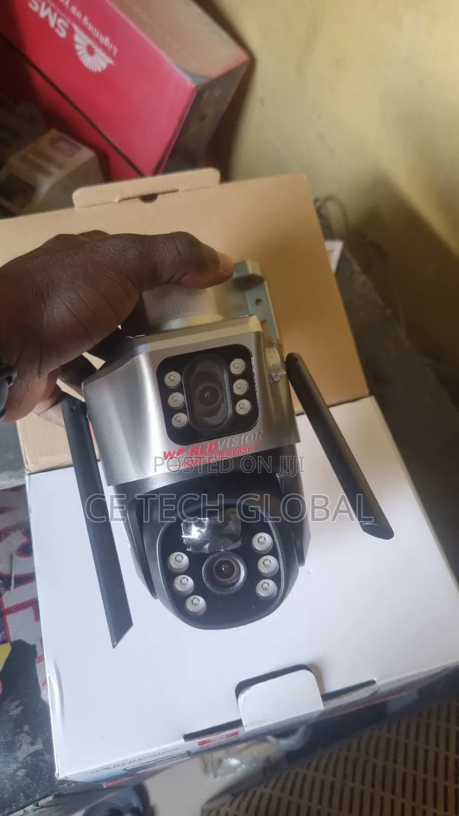 V380 Dual Lens 4g Solar PTZ Camera