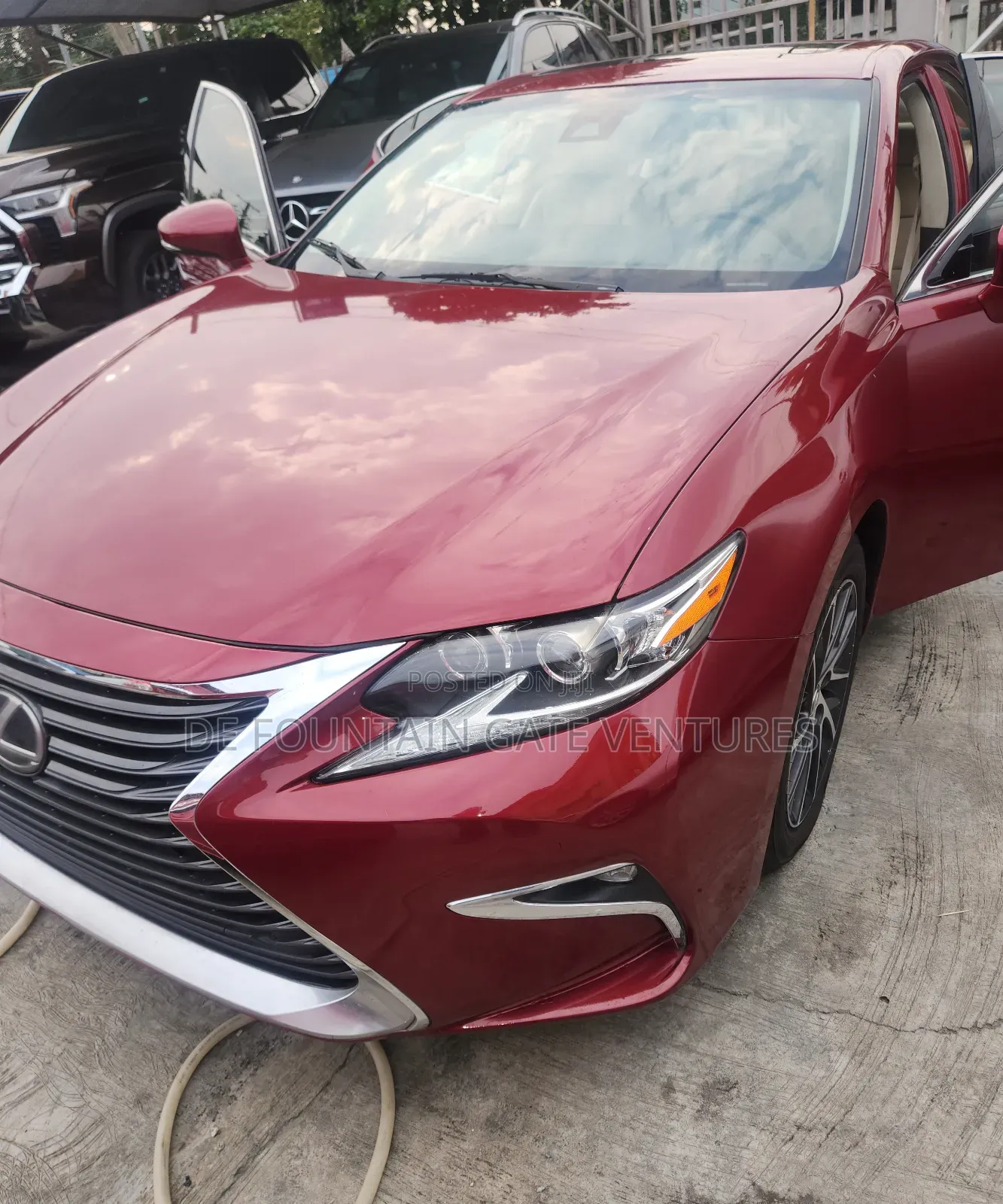 Lexus ES 350 FWD 2017 Red