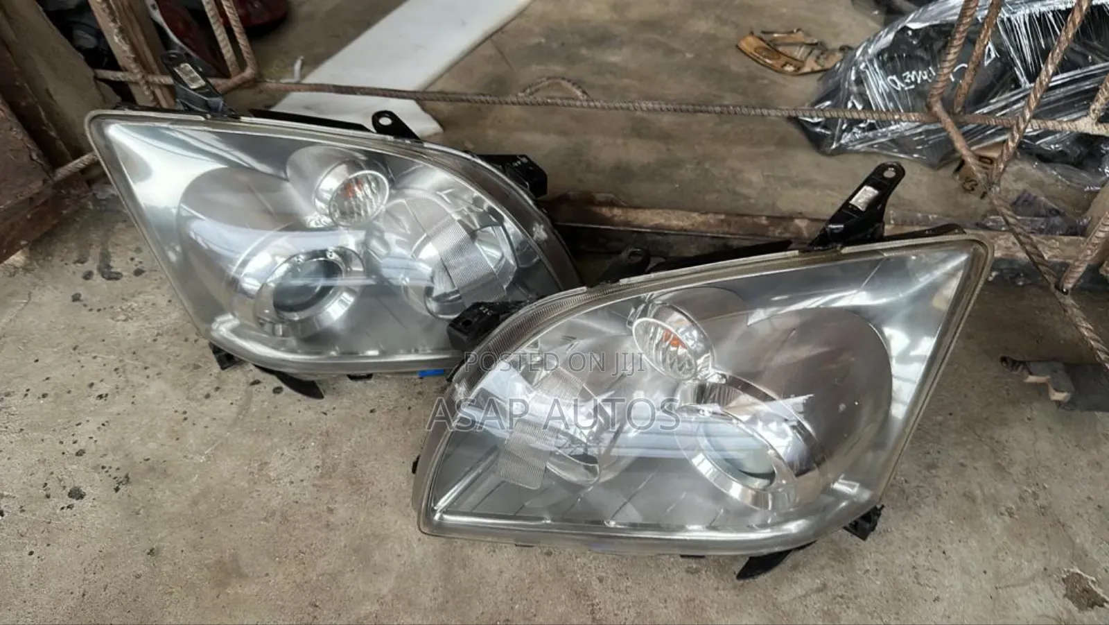 Headlamp for Toyota Avensis 2005 - 2008