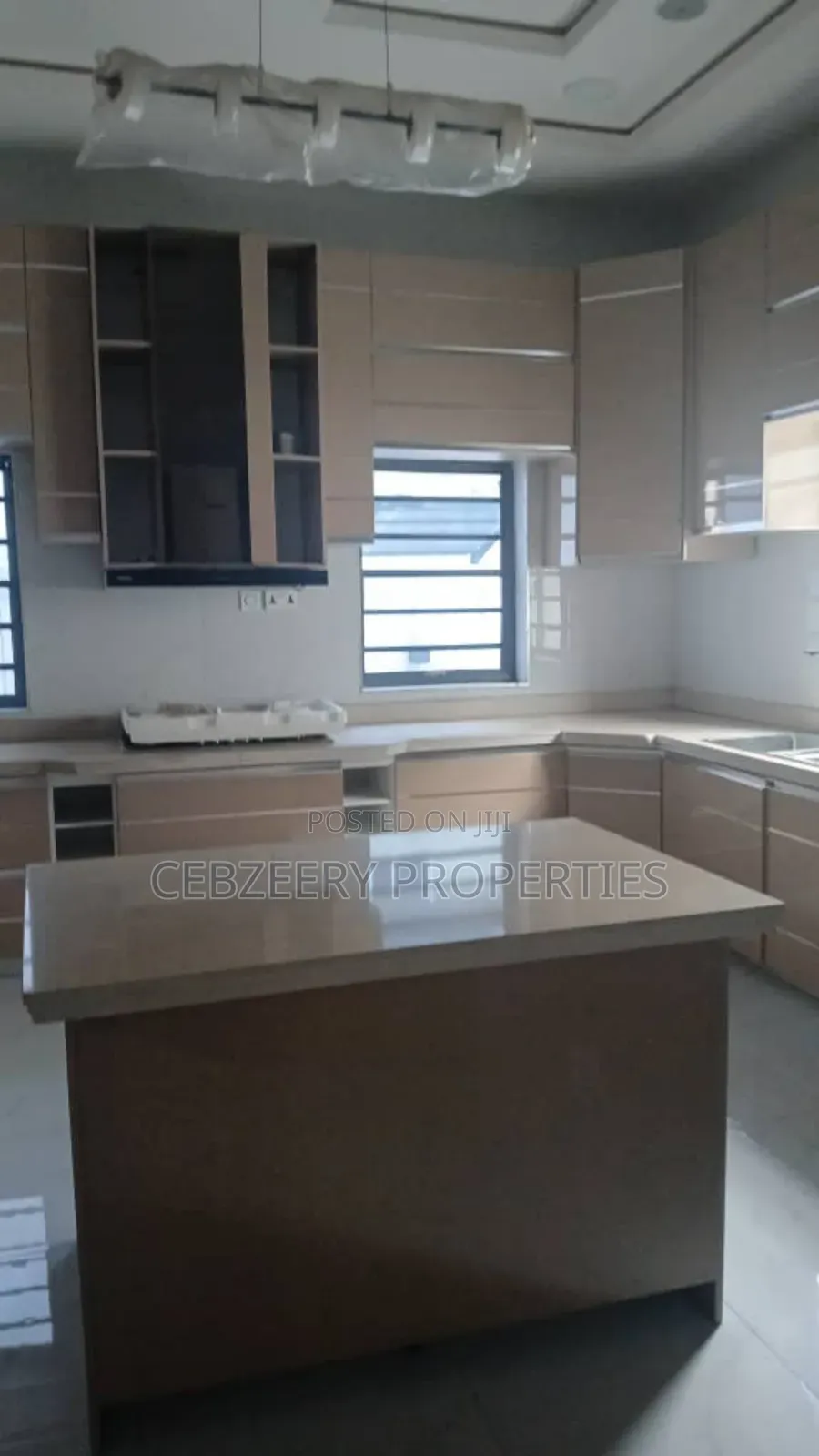 5bdrm Duplex in Omole Phase 1 for rent