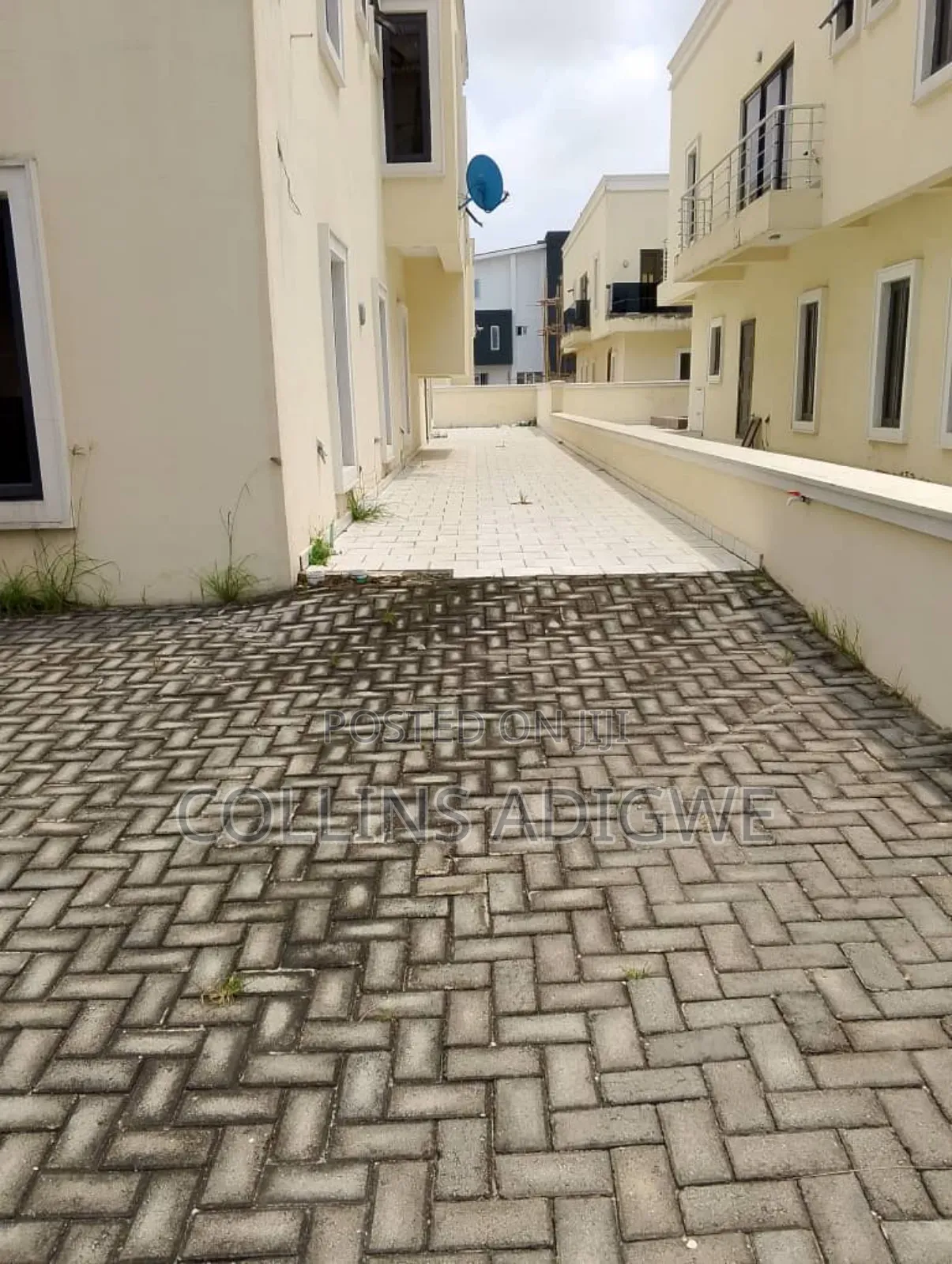 5bdrm Duplex in Chevron Estate for rent