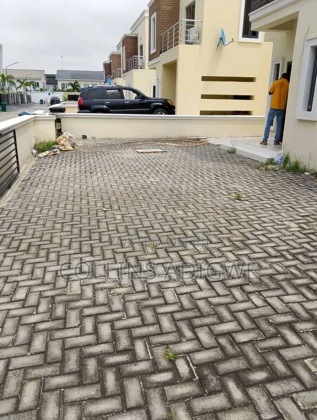5bdrm Duplex in Chevron Estate for rent
