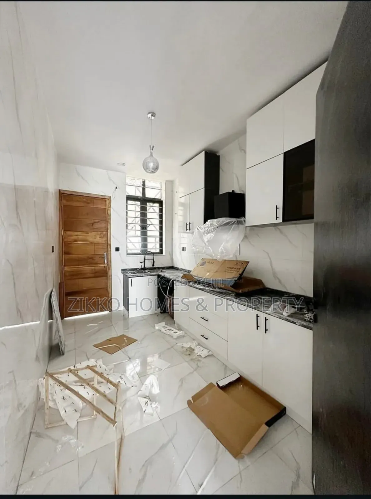 3bdrm Duplex in Ikota Gra, Lekki for sale