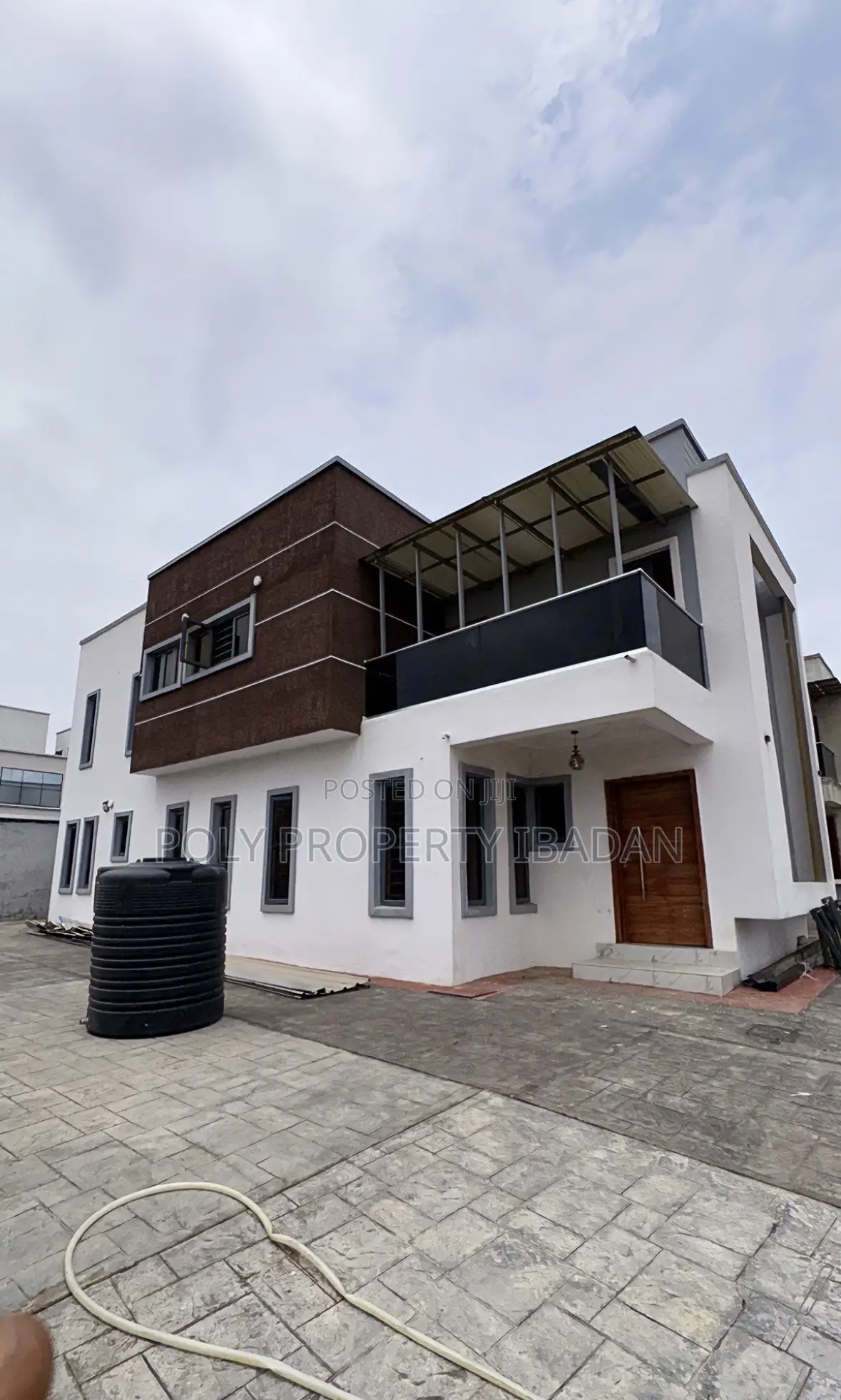 4bdrm Duplex in Chief Lateef, Ibadan for sale