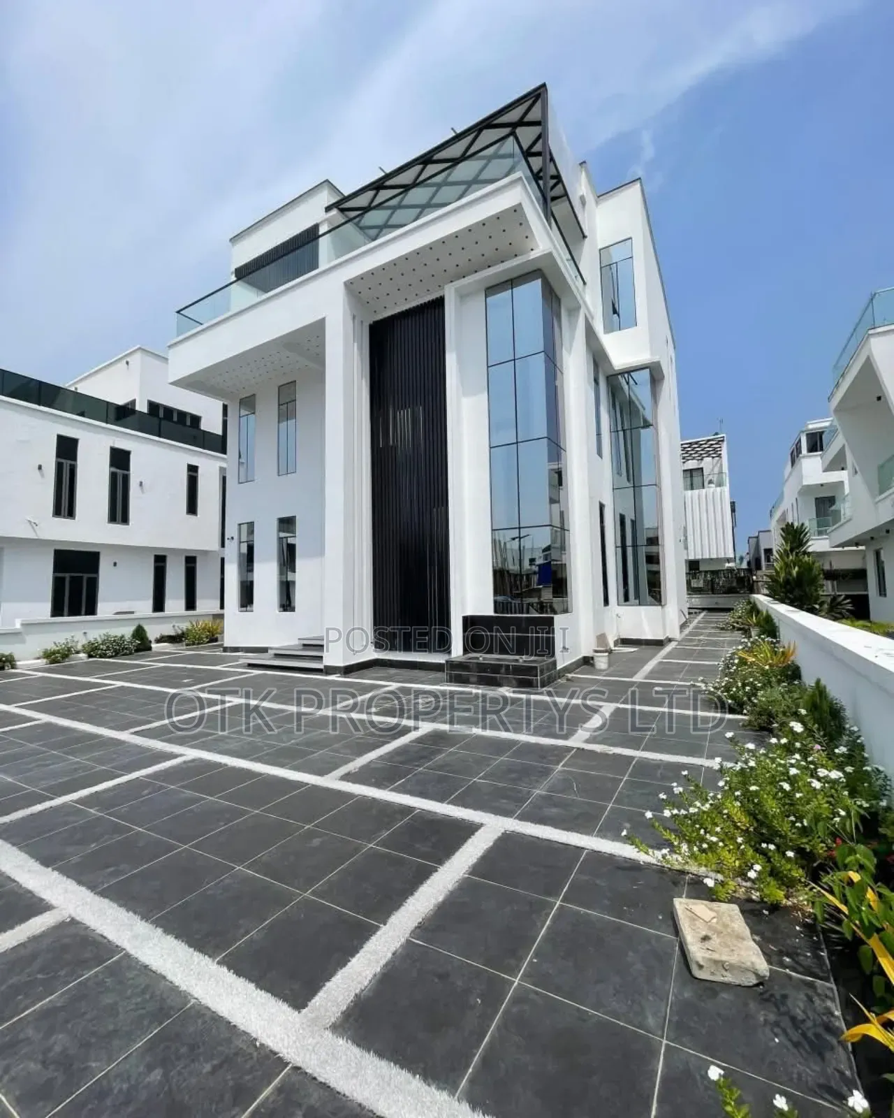 5bdrm Duplex in Osapa London Lekki for sale