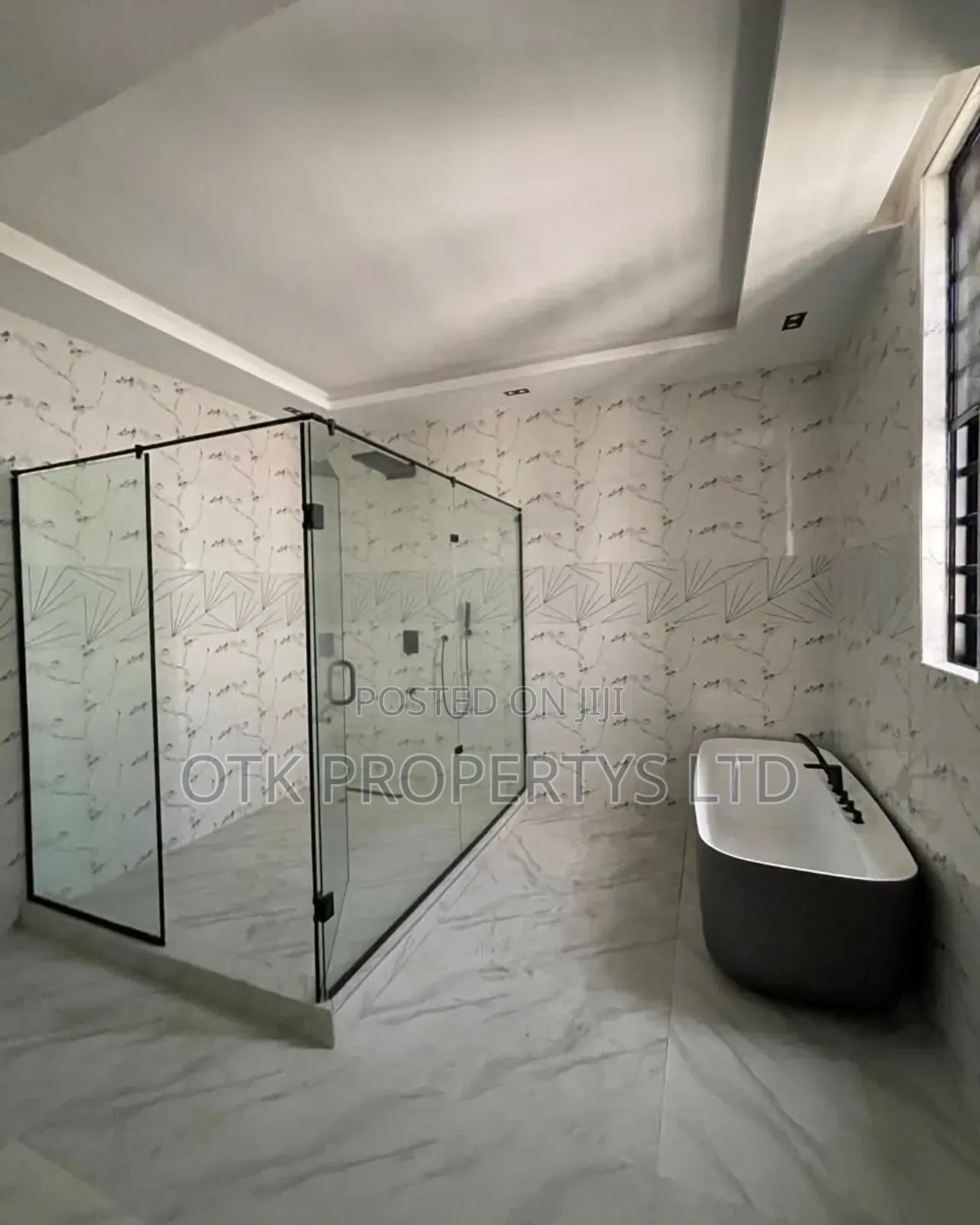 5bdrm Duplex in Osapa London Lekki for sale