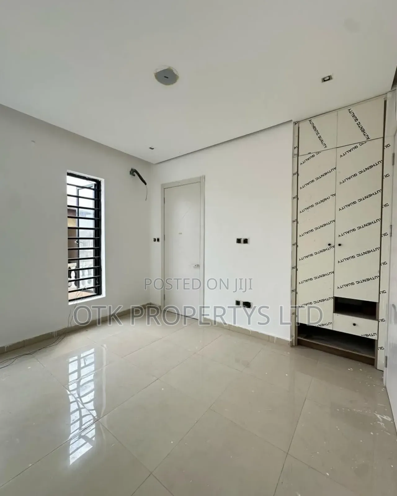 3bdrm Block of Flats in Lekki Phase 1 Lagos for sale