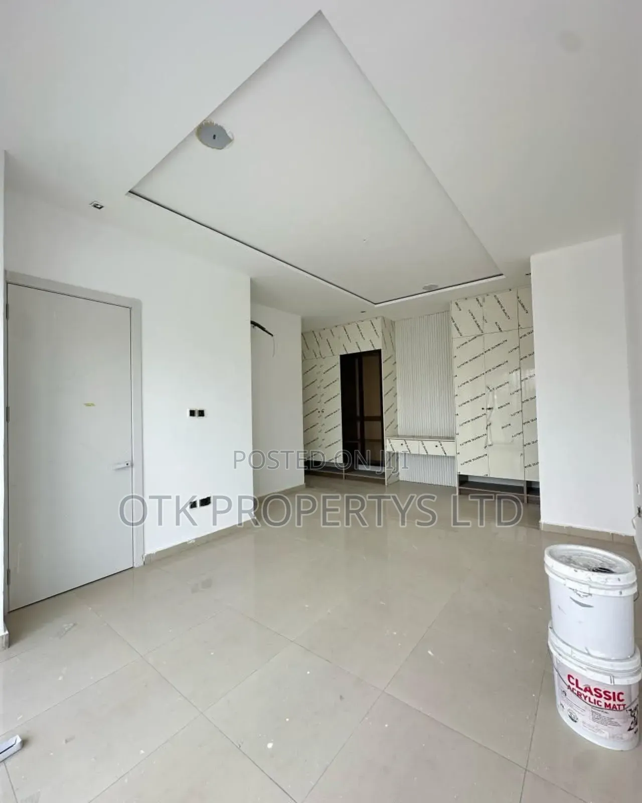 3bdrm Block of Flats in Lekki Phase 1 Lagos for sale