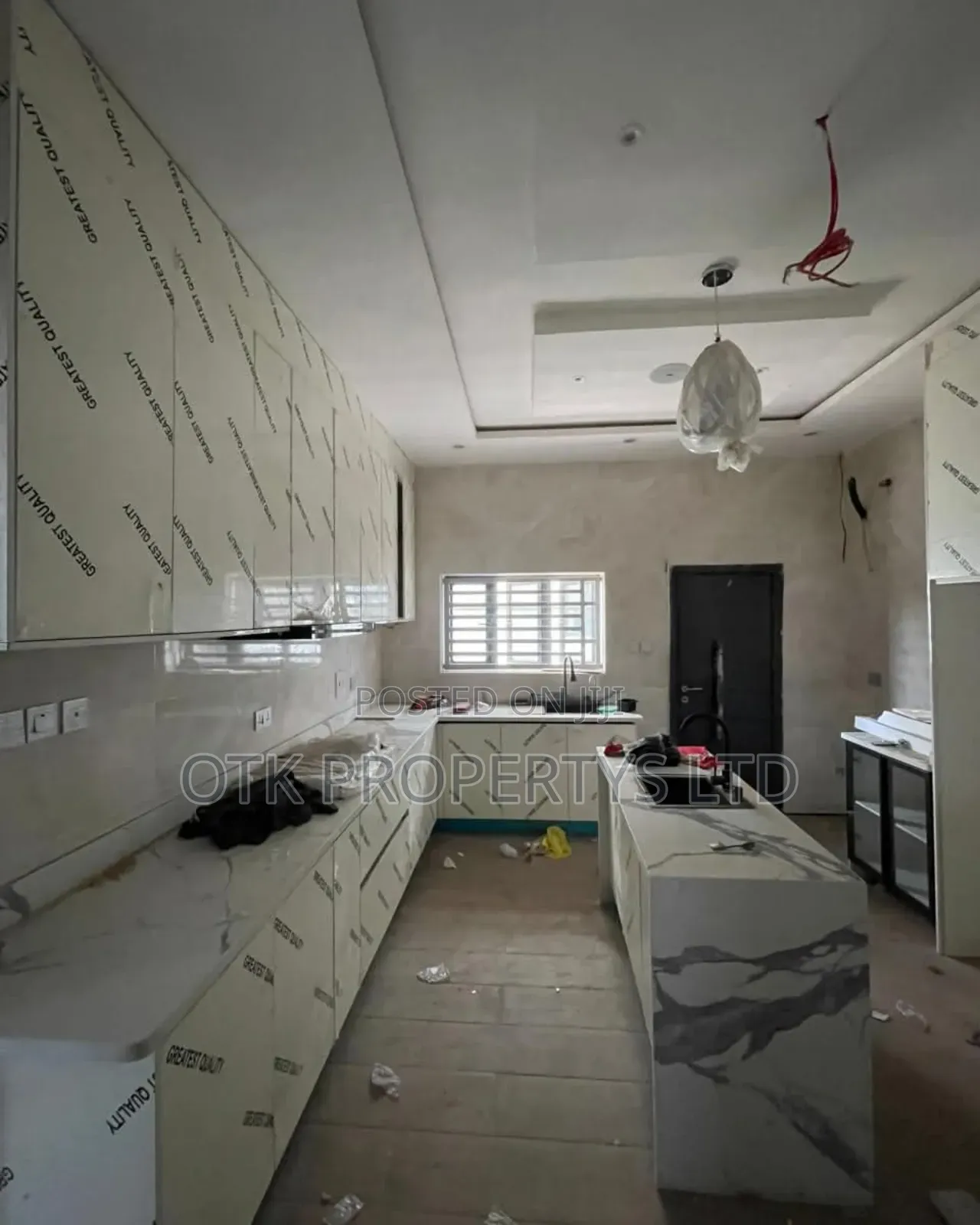 5bdrm Duplex in Osapa London Lekki for sale