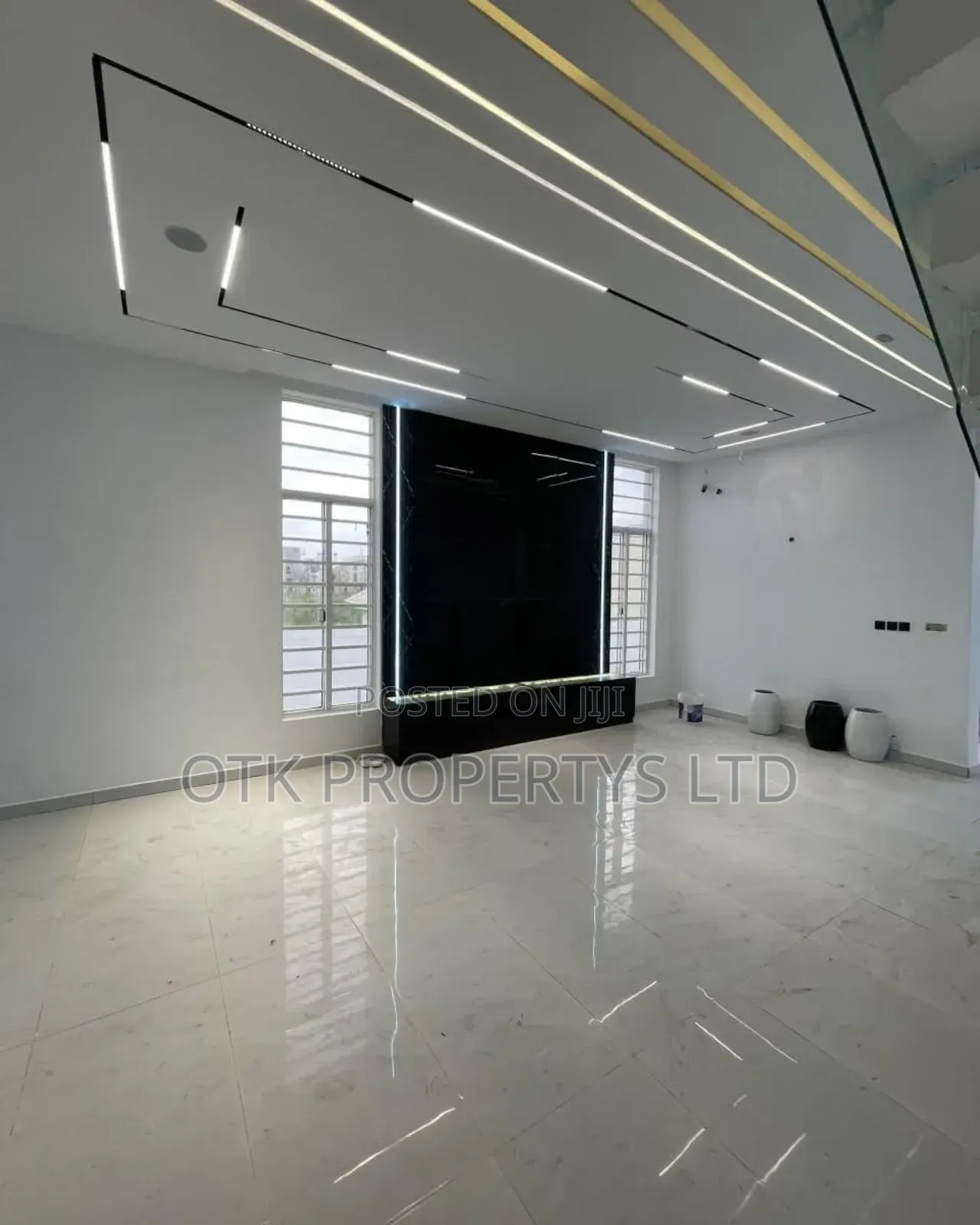 5bdrm Duplex in Ologolo Lekki Lagos, Osapa london for sale