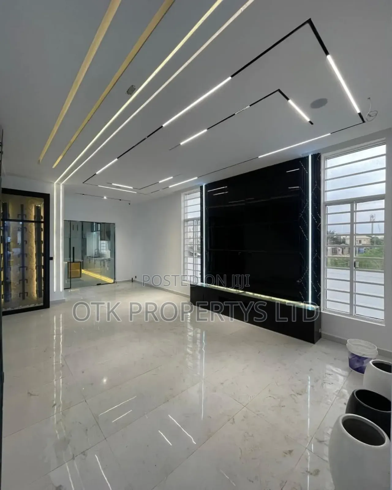5bdrm Duplex in Ologolo Lekki Lagos, Osapa london for sale