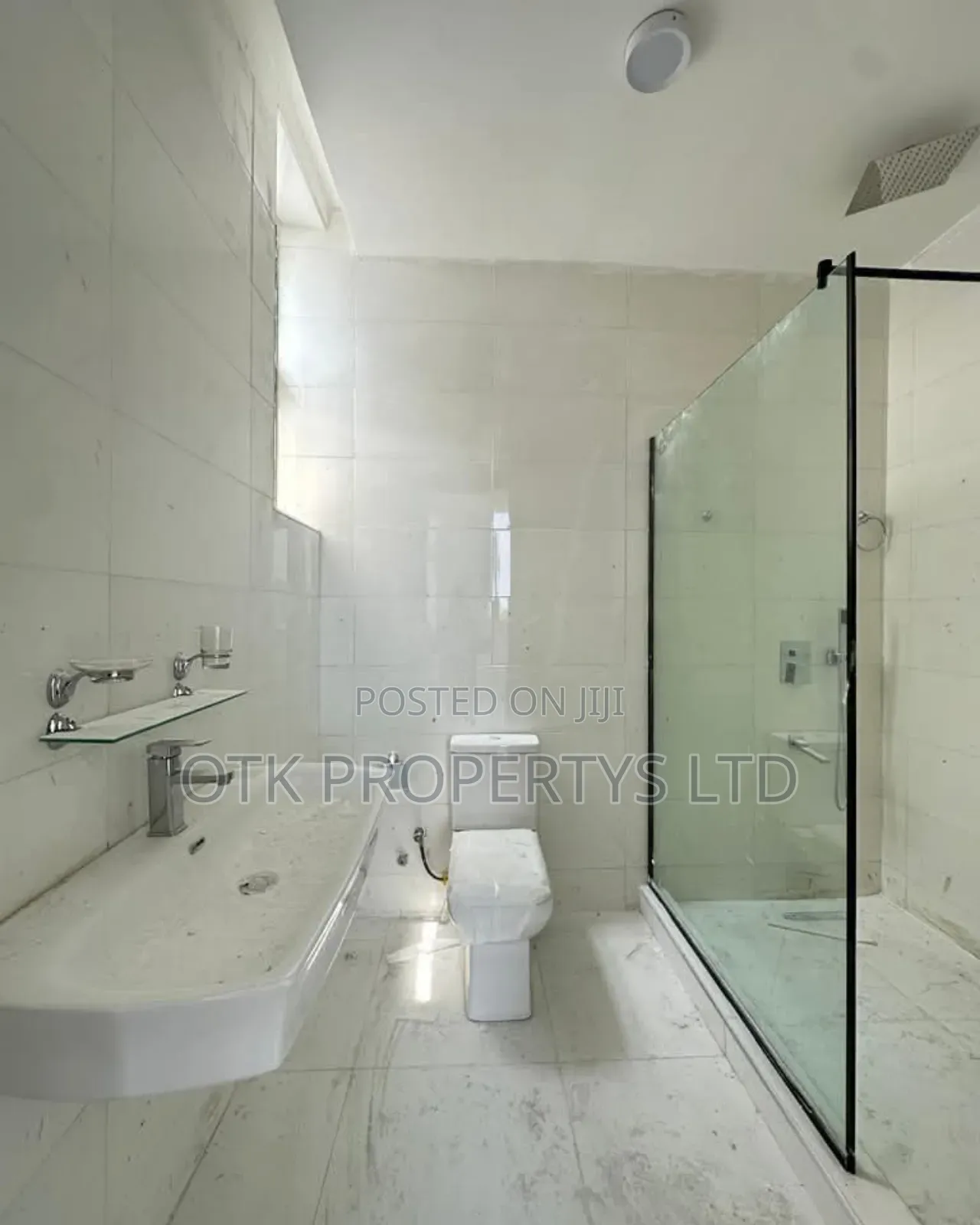 2bdrm Block of Flats in Oniru Vi Lagos, Orange Island for sale
