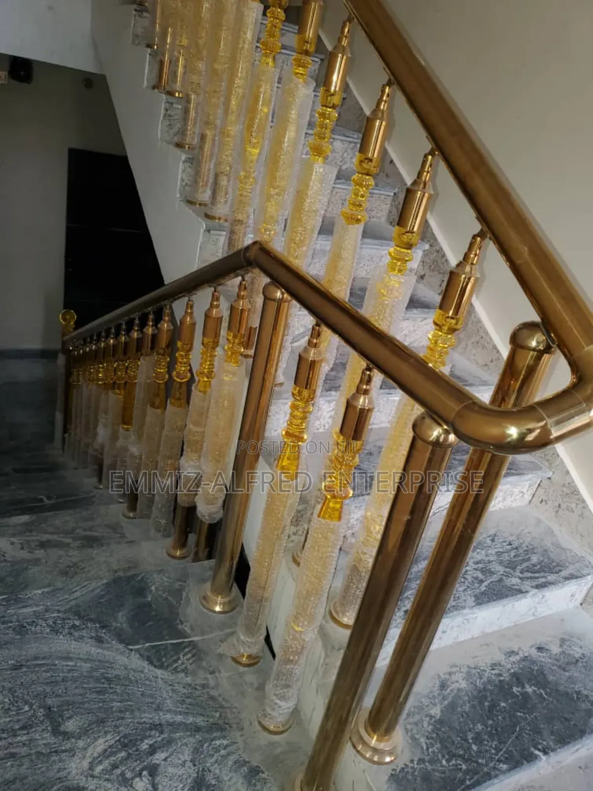 Stainless Ray Installation