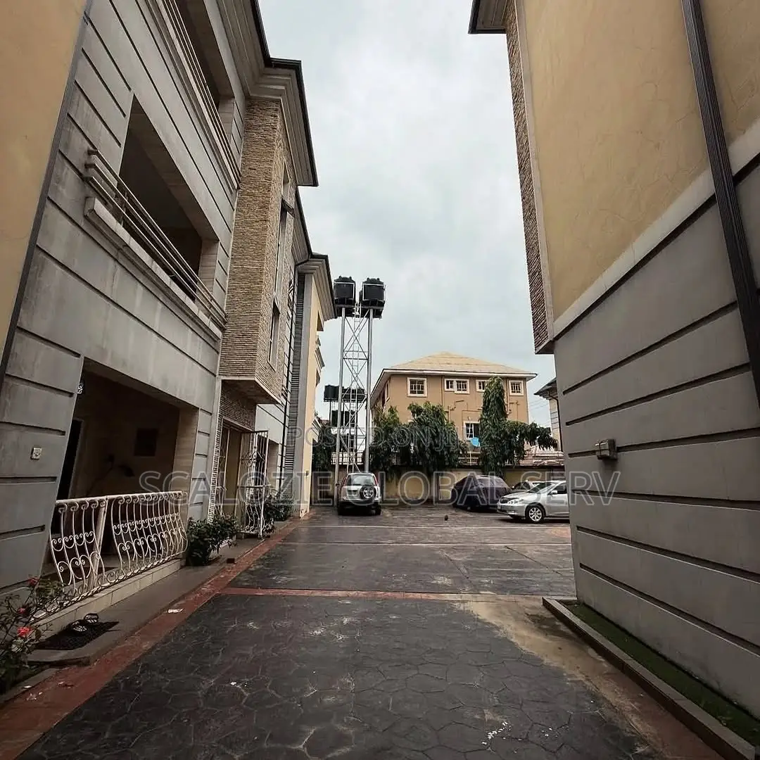 2bdrm Block of Flats in Ada George, New Layout for sale