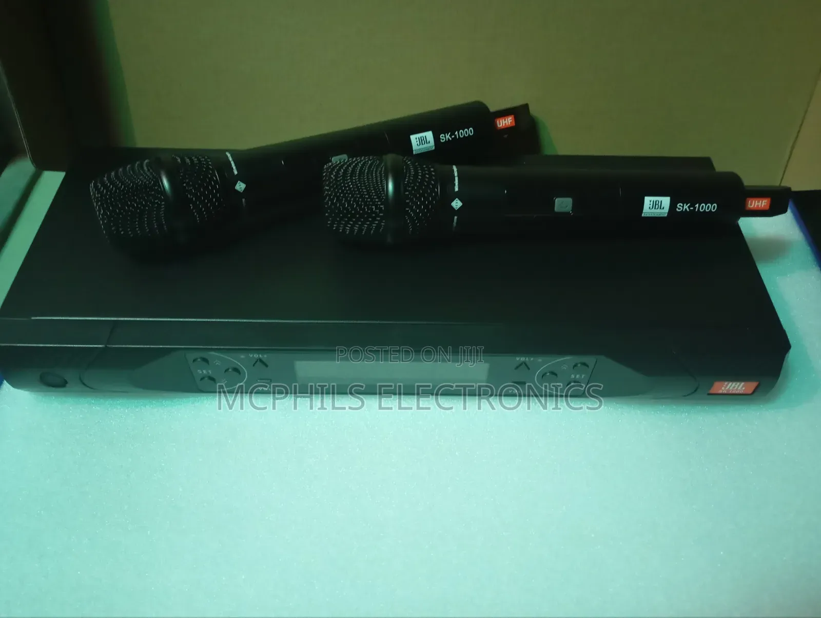 Jbl Dual Handheld Uhf Wireless Microphone Sk1000