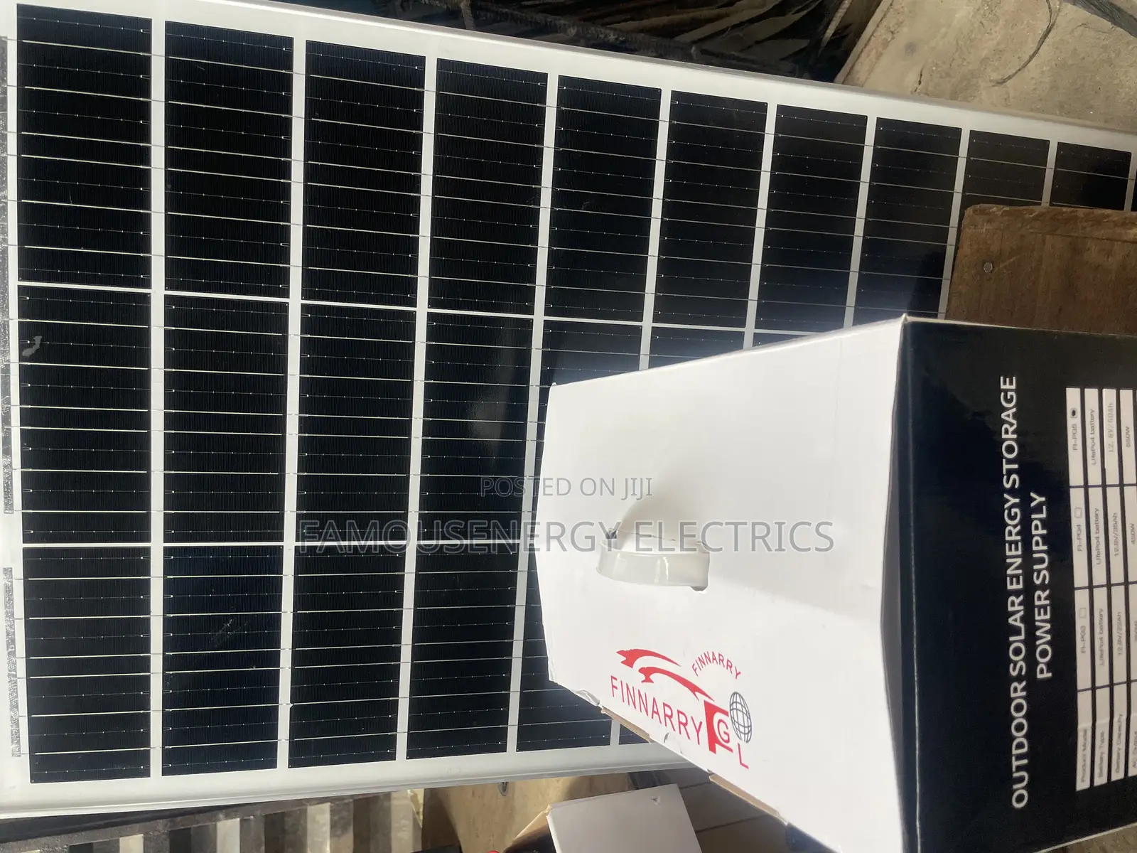 550w Energy Storage / Solar Generator With 150w Solar Panel