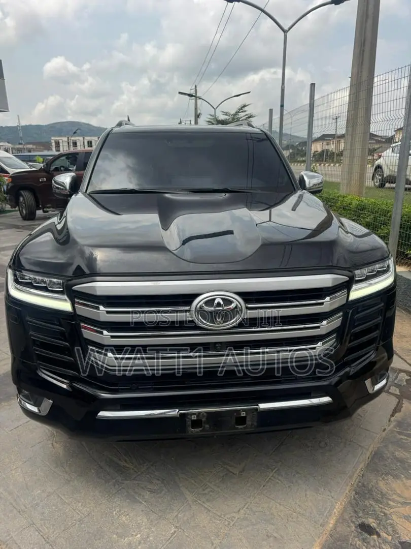 Toyota Land Cruiser 2023 Black