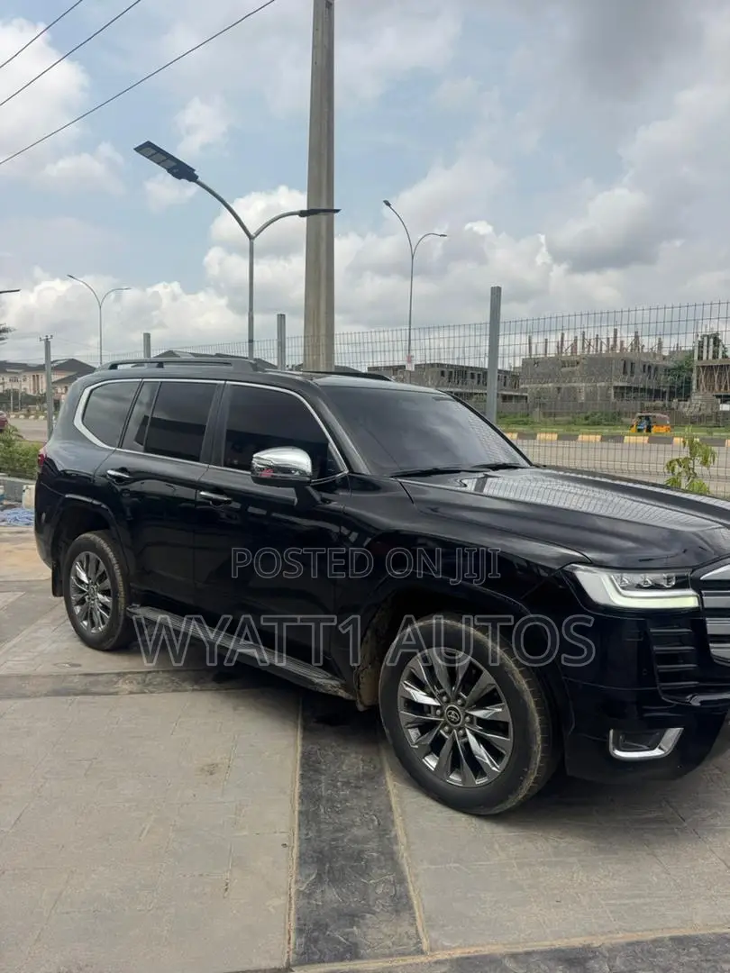 Toyota Land Cruiser 2023 Black