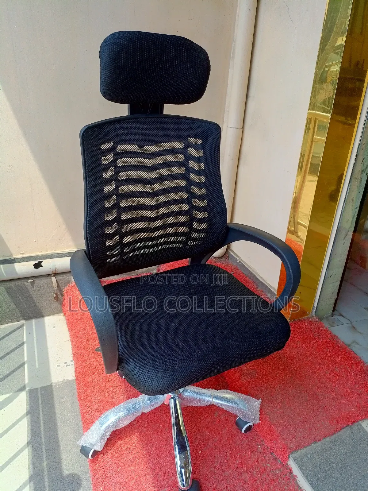 Your Quality Mesh Office Swivel Chair With Headrest