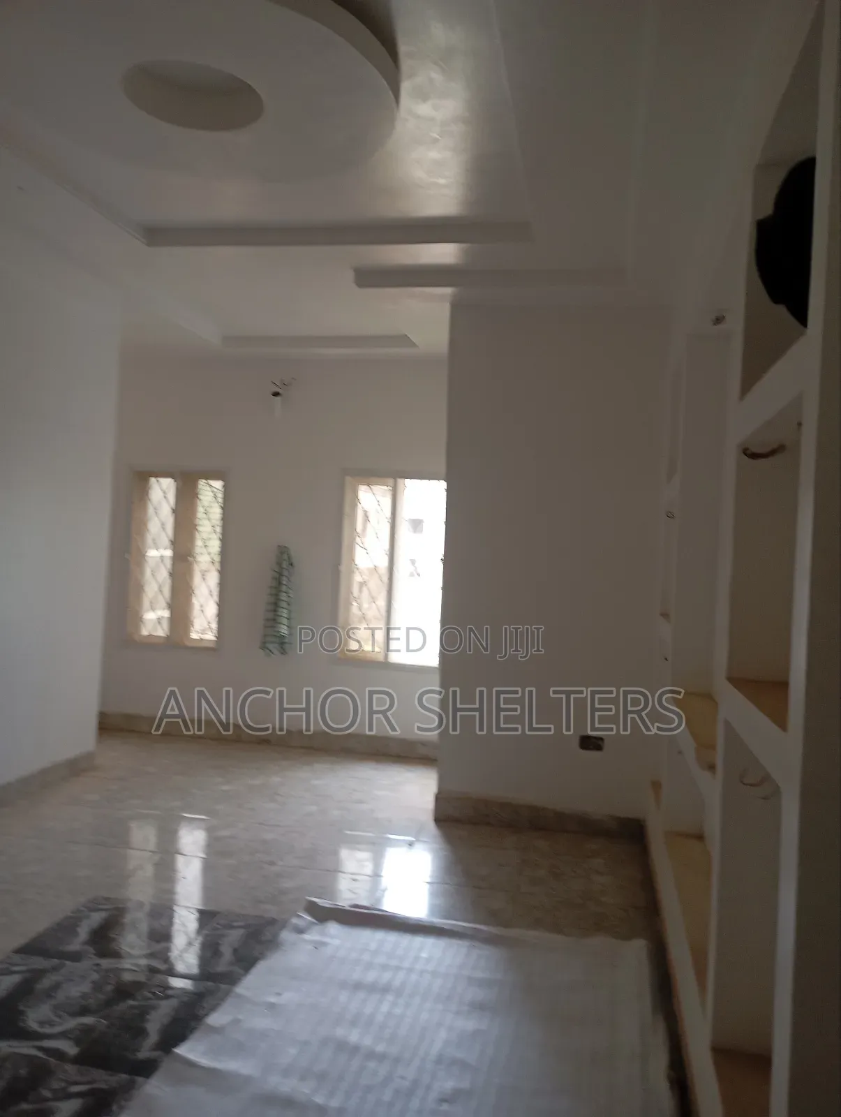 6bdrm Duplex in Along Von Road Lugbe for sale