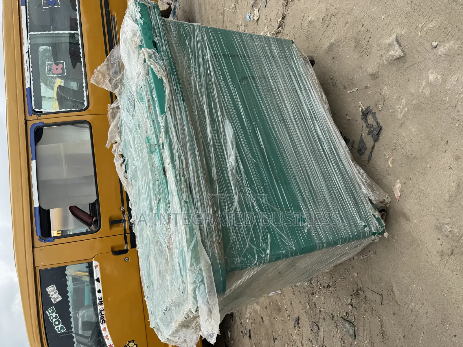 1100 Liters Gp Waste Bin Pure Rubber