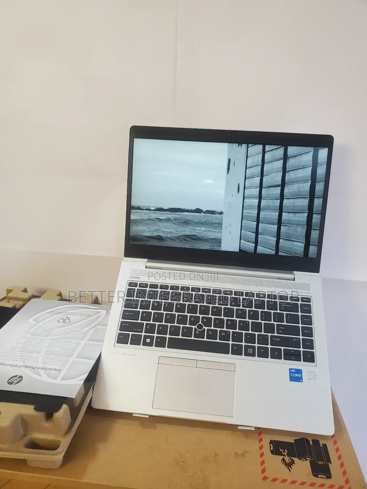 New Laptop HP EliteBook 740 G2 8GB Intel Core i5 SSD 1T