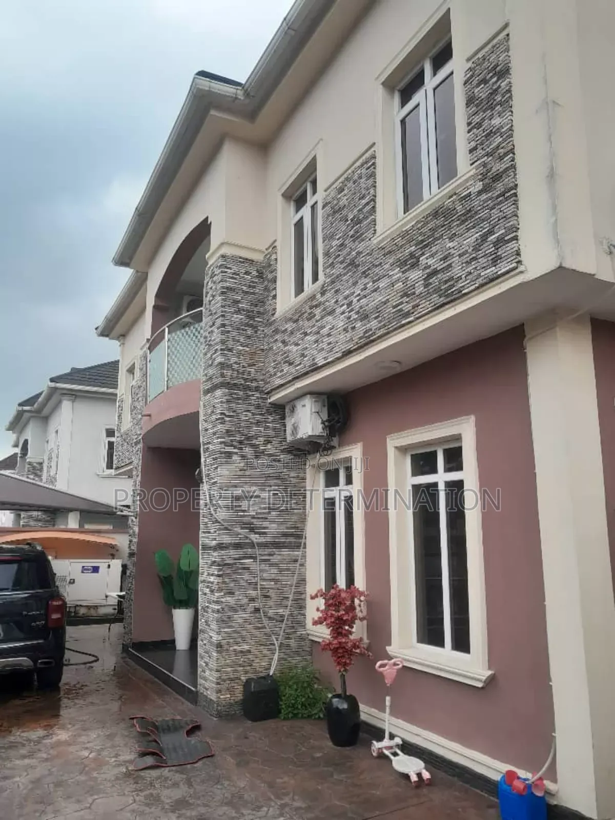 5bdrm Duplex in GRA Phase 2 Shangisha for sale