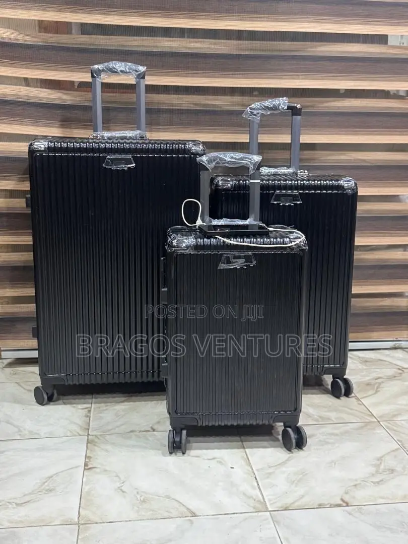 Trian Bottle Holder Set of 3pcs Boxes