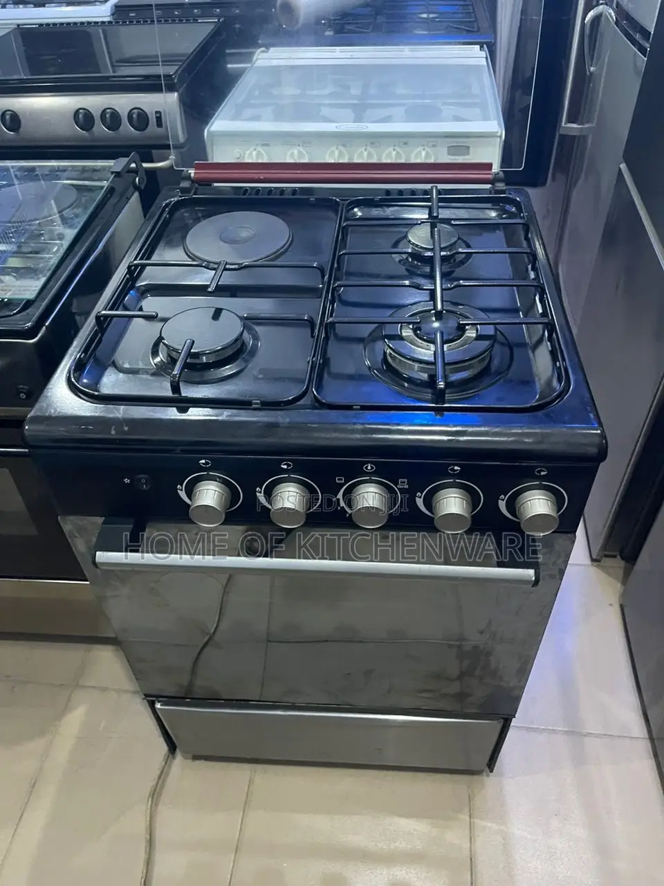 3-1 Gas Cooker With Hot Plate