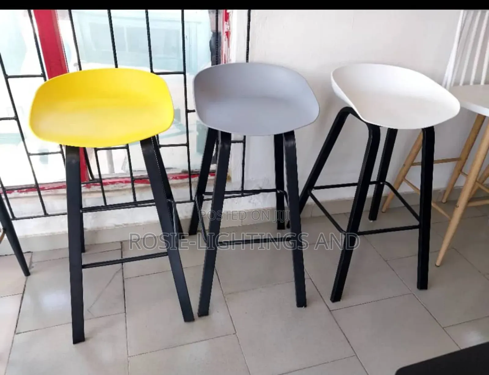 Nordic Moulded Plastic Top Bar Stool With Footrest