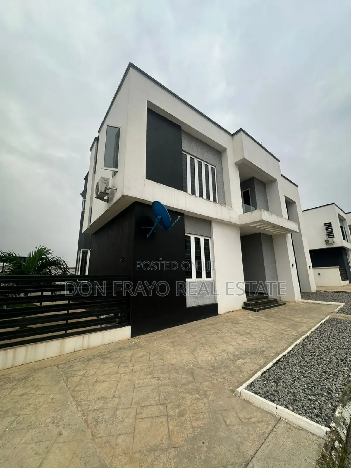 4bdrm Duplex in Carlton Gate Estate, Akobo for sale