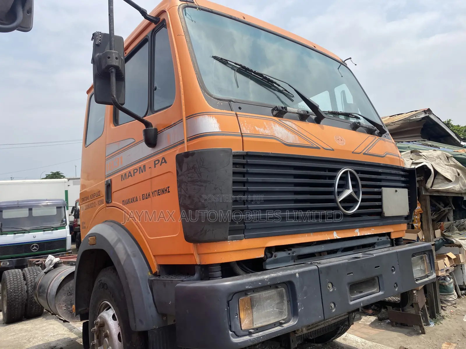 Mercedes Benz 1831 Yellow