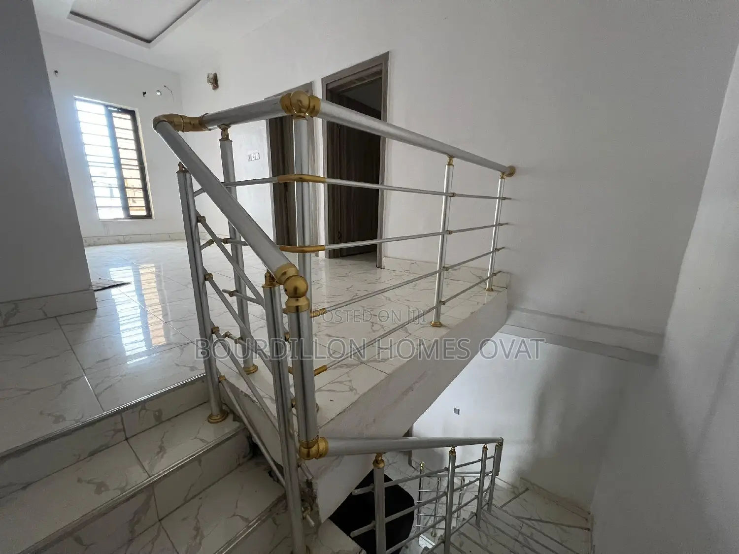 4bdrm Duplex in Ikota for rent