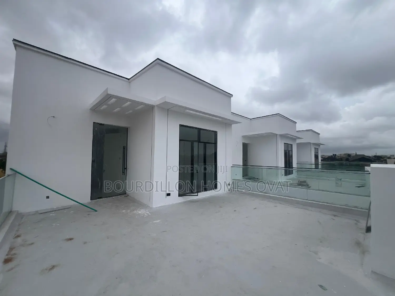 5bdrm Duplex in Lekki Phase 1 for sale